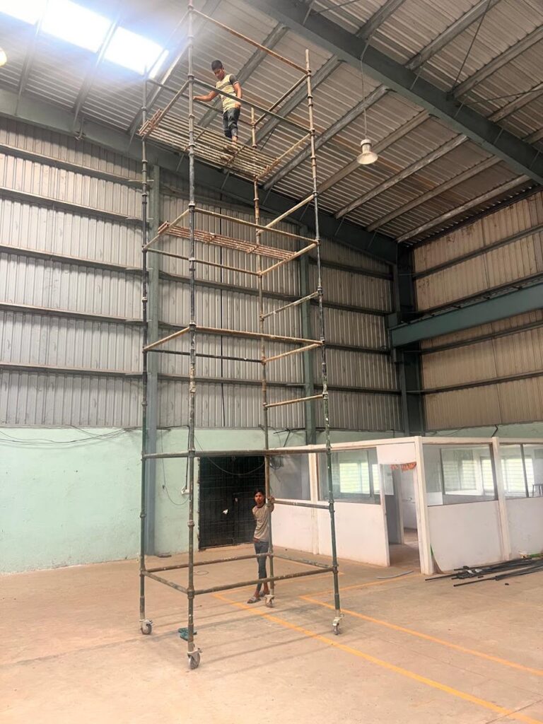 Cuplock scaffolding remains the backbone of high-rise construction across KR Puram, especially in the apartment corridors near Hoodi and Mahadevapura.